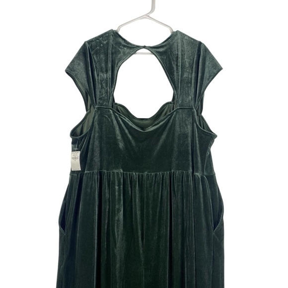 NEW Old Navy 520167 Fit and Flare Velvet Jumpsuit 3X Dark Green Open Back NWT - Picture 6 of 13